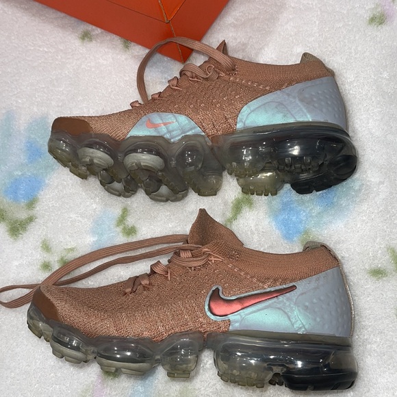 Air Vapormax Flyknit 2 - Picture 4 of 9